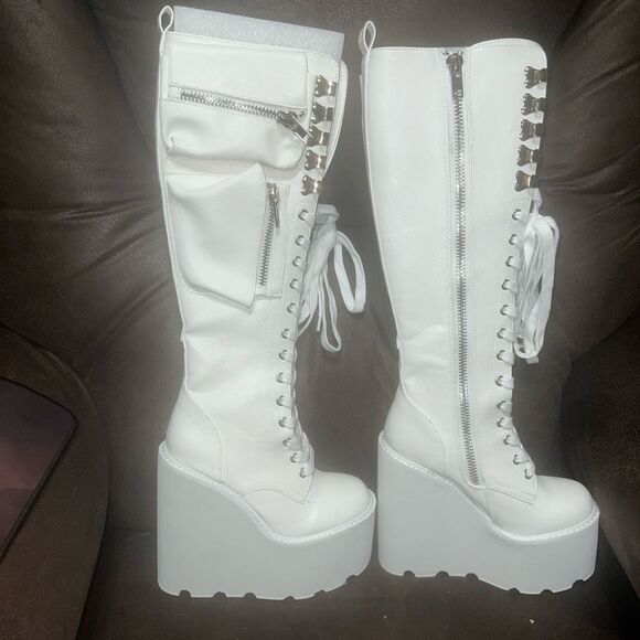 Size 6 White Platform Obsidian Boots Dolls Kill Pockets - Picture 2 of 5